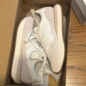 New Balance White and Cream Sneakers